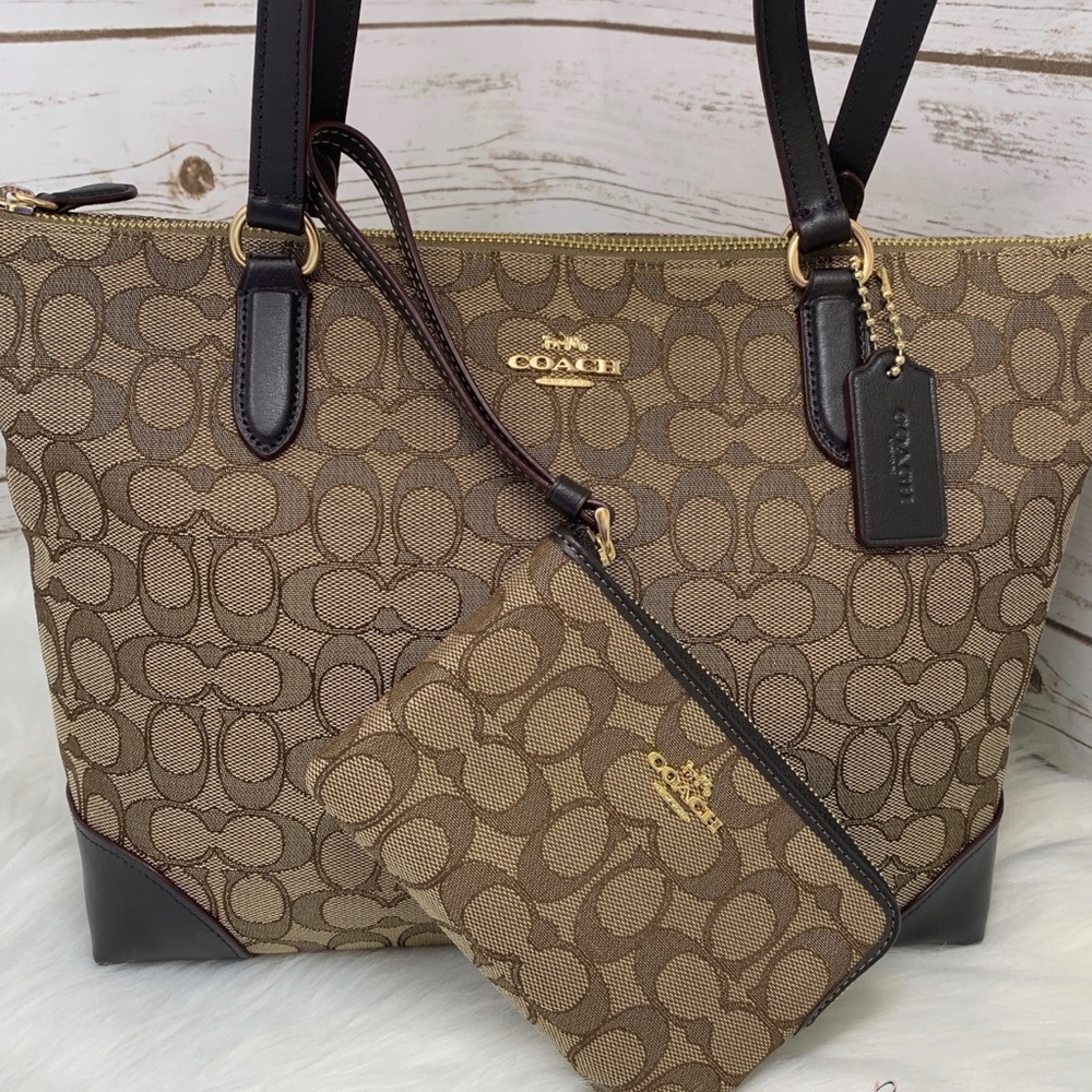 Coach signature khaki zip tote matching wristlet - Picture 1 of 8